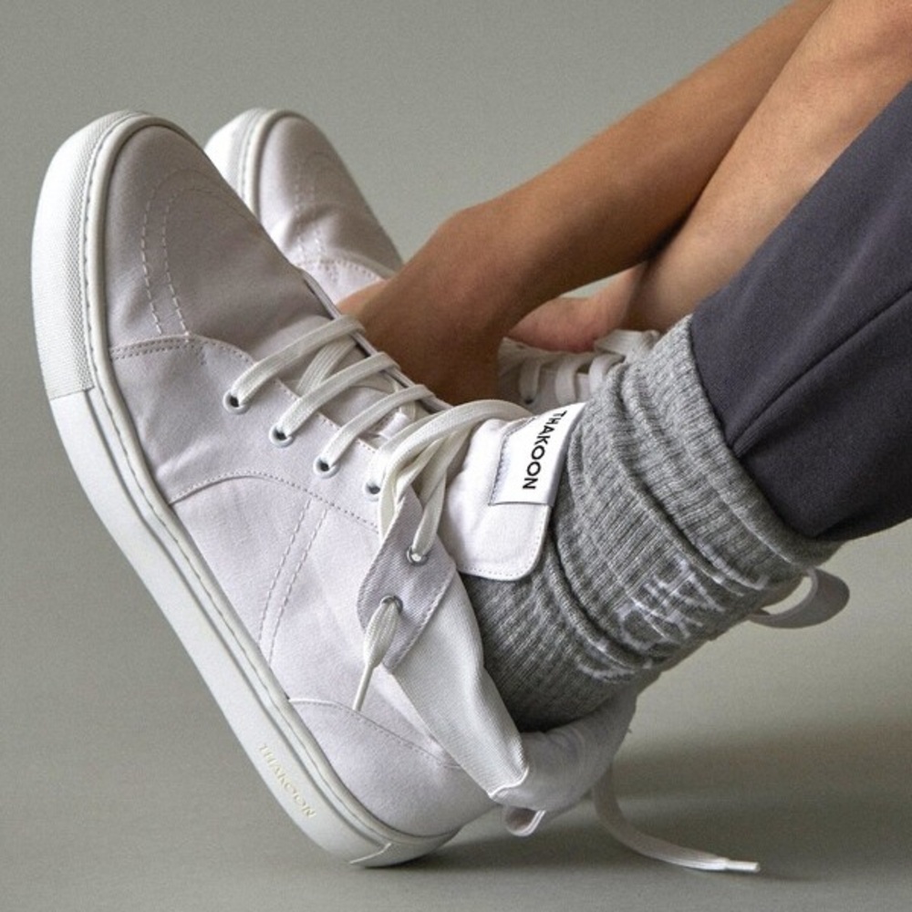 Thakoon Women’s White Elastic Pull-On Lace-Up High Top Sneakers// Sz 39/9